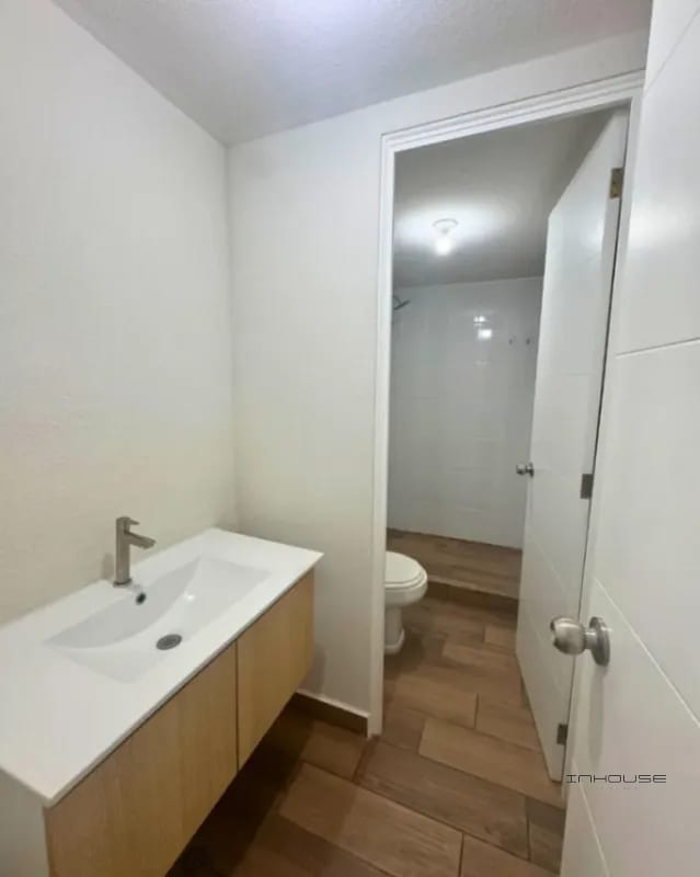 APARTAMENTO EN VENTA ZONA 16 -LARES- EN PRIMER NIVEL CON JARDIN — Apartamento en Venta en Zona 16, Guatemala, Ciudad — foto 8 de 11