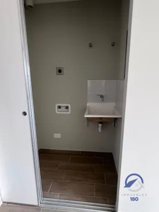 Apartamento en renta o venta en Andares Doce, Avenida Petapa, zona 12 — Apartamento en Venta en Andares Doce, Zona 12, Guatemala, Ciudad — miniatura 8 de 14