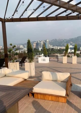 APARTAMENTO EN VENTA EDIFICIO GARCÉS DE LA VILLA ZONA 14 — Apartamento en Venta en Garcés de La Villa, Zona 14, Guatemala, Ciudad — miniatura 1 de 17