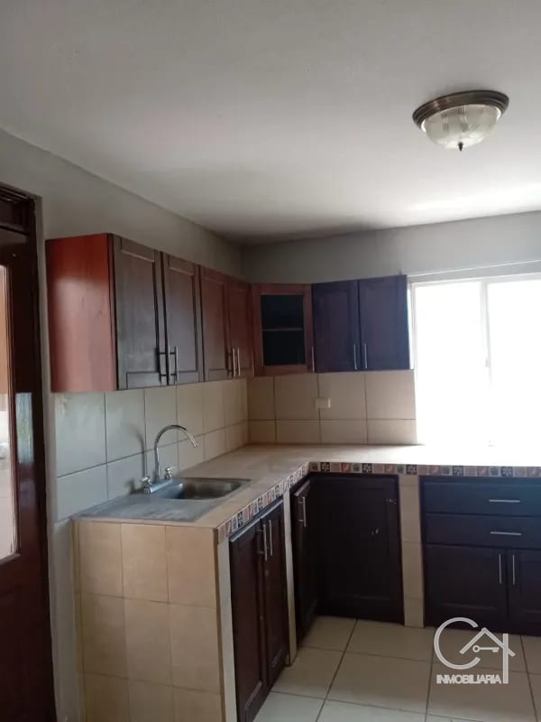 Casa en Venta - Los Olivos zona 18 — Casa en Venta en los olivos, Zona 18, Guatemala, Ciudad — foto 5 de 14