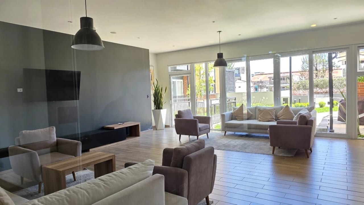 Apartamento amueblado en venta en zona 11 Parque San Jorge. — Apartamento en Venta en Parque San Jorge, Zona 11, Guatemala, Ciudad — foto 2 de 15