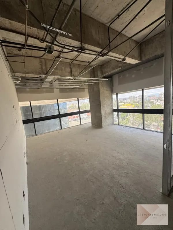 NIVEL COMPLETO TABICADO EN RENTA PARA HOSPITAL U OFICINAS ZONA 10 — Clínica en Alquiler en Zona 10, Guatemala, Ciudad — foto 11 de 15
