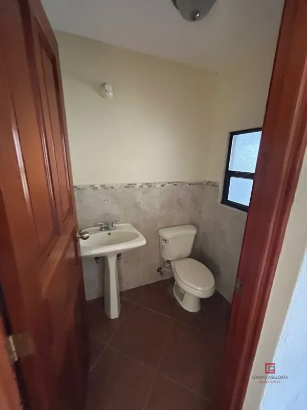 Casa en renta Los Diamante CAES km 16.5 — Casa en Alquiler en Los Diamantes, Carretera a El Salvador, Guatemala, Ciudad — foto 3 de 17