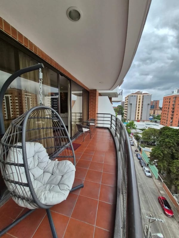 Amplio y lujoso apartamento en venta! A pocos metros de La Estación zona 10. — Apartamento en Venta en Mirafiori, Zona 10, Guatemala, Ciudad — foto 9 de 12