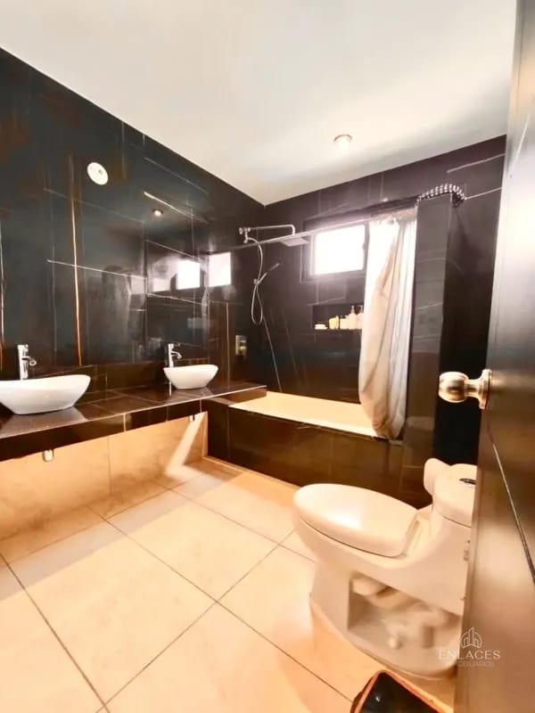 Km 20.5 CAES • Casa en Venta • Residencial Lo de Valdez — Casa en Venta en lo de Valdez, Carretera a El Salvador, Guatemala, Ciudad — foto 3 de 13