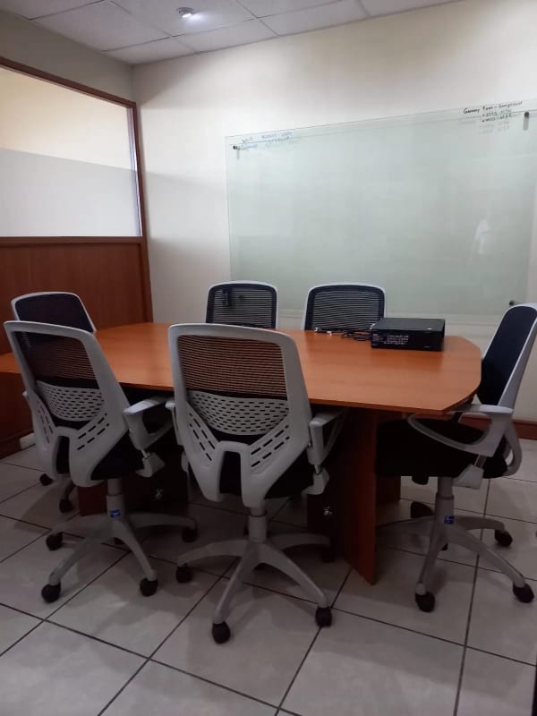 Ofina amueblada en Renta en EDIFICIO CRECE — Oficina en Alquiler en Crece, Zona 4 Mixco, Guatemala, Ciudad — foto 8 de 8