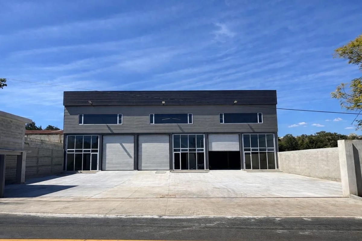 BODEGA en Venta - Villa Nueva Zona 4 — Bodega / Ofibodega en Venta en Villa Nueva, Guatemala, Ciudad — foto 1 de 6