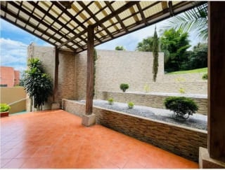 Casa en renta Elgin/LEDP — Casa en Alquiler en Zona 13, Guatemala, Ciudad — miniatura 1 de 8