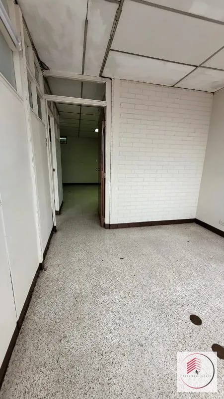 ALQUILER DE OFICINA DE 56 M2 EN ZONA 1 EDIFICIO EJECUTIVO — Oficina en Alquiler en Zona 1, Guatemala, Ciudad — foto 11 de 13