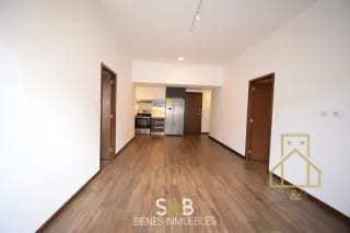 Apartamento con terraza en zona 10 — Apartamento en Alquiler en Casa Clara, Zona 10, Guatemala, Ciudad — miniatura 1 de 10