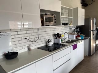 Apartamento Tipo Loft en Venta, Full Amueblado y Equipado, Edificio Casalini, Zona 10 — Apartamento en Venta en Cassalini, Zona 10, Guatemala, Ciudad — miniatura 8 de 11