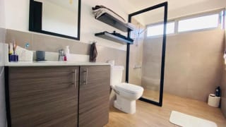 Apartamento Tipo Loft en Venta, Full Amueblado y Equipado, Edificio Casalini, Zona 10 — Apartamento en Venta en Cassalini, Zona 10, Guatemala, Ciudad — miniatura 3 de 11