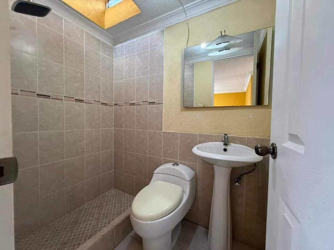 Casa en Venta Casa Florentina Zona 17 — Casa en Venta en Casa Florentina, Zona 17, Guatemala, Ciudad — foto 5 de 15
