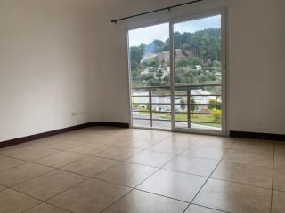 Bonita casa en Vista Verde Ca. a San Jose Pinula — Casa en Alquiler en San José Pinula, Guatemala, Ciudad — miniatura 7 de 17