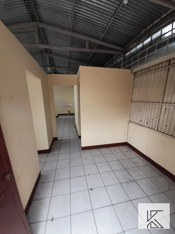 Casa en venta sobre la bolivar en zona 8 — Casa en Venta en Zona 8, Guatemala, Ciudad — foto 3 de 17