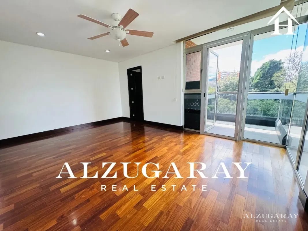APTO. AMPLIO C/ BALCÓN, Z.10 3 HAB. / EDIFICIO SANTA SOFIA — Apartamento en Alquiler en Zona 10, Guatemala, Ciudad — foto 14 de 15