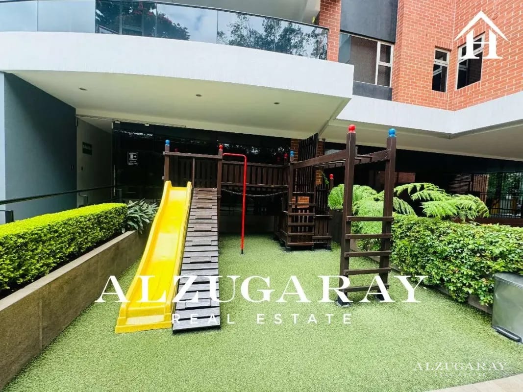 APTO. AMPLIO C/ BALCÓN, Z.10 3 HAB. / EDIFICIO SANTA SOFIA — Apartamento en Alquiler en Zona 10, Guatemala, Ciudad — foto 6 de 15