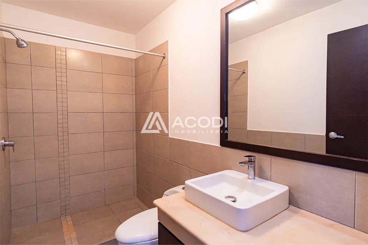 Apartamento en Zona 14 — Apartamento en Alquiler en Zona 14, Guatemala, Ciudad — foto 4 de 7