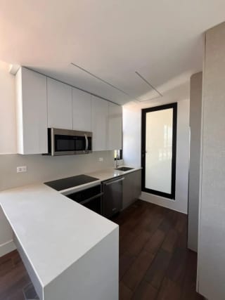 Apartamento en Renta | Edificio Roselló | Zona 13 | 3 habitaciones · Vista al aeropuerto — Apartamento en Alquiler en Rosselló, Zona 13, Guatemala, Ciudad — miniatura 15 de 17