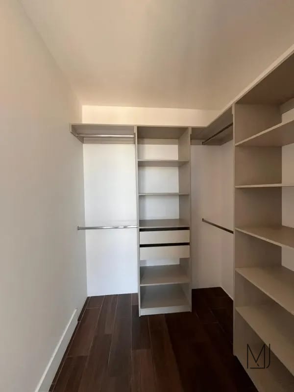 Apartamento en Renta | Edificio Roselló | Zona 13 | 3 habitaciones · Vista al aeropuerto — Apartamento en Alquiler en Rosselló, Zona 13, Guatemala, Ciudad — foto 6 de 17