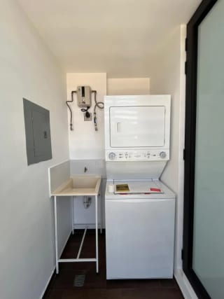 Apartamento en Renta | Edificio Roselló | Zona 13 | 3 habitaciones · Vista al aeropuerto — Apartamento en Alquiler en Rosselló, Zona 13, Guatemala, Ciudad — miniatura 4 de 17