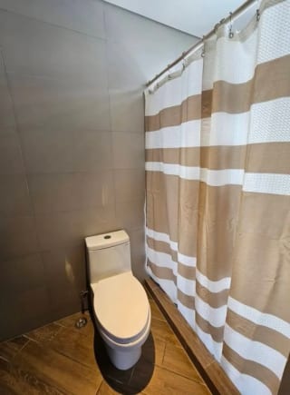 ALQUILO APARTAMENTO EN ZONA 4 EIDIFICO SÉPTIMO — Apartamento en Alquiler en Séptimo, Zona 4, Guatemala, Ciudad — miniatura 3 de 13