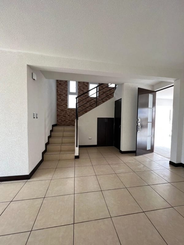 Casa en Venta, CAES KM 25.1 — Casa en Venta en Carretera a El Salvador, Guatemala, Ciudad — foto 8 de 12