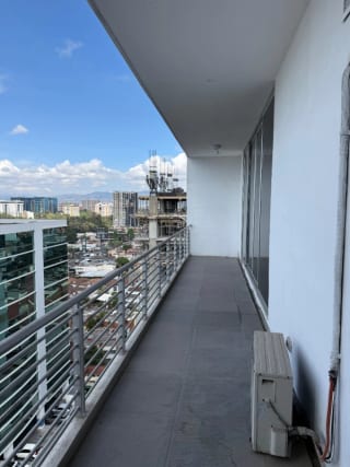 Edificio io 19 diez Loft en Renta — Apartamento en Alquiler en 19-10, Zona 10, Guatemala, Ciudad — miniatura 12 de 15