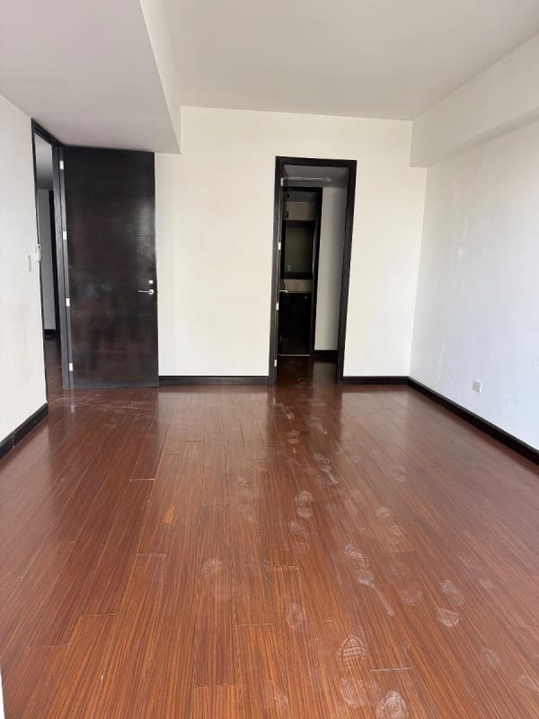 Edificio io 19 diez Loft en Renta — Apartamento en Alquiler en 19-10, Zona 10, Guatemala, Ciudad — foto 11 de 15