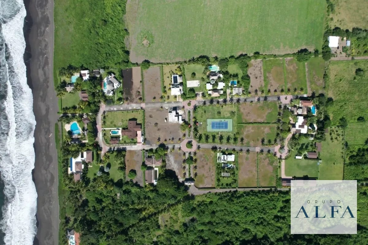 TERRENO 2,000 VARAS EN VENTA PALMERAS DE MONTERRICO — Terreno en Venta en Monterrico, Santa Rosa — foto 2 de 8