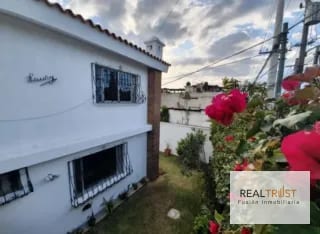 EN VENTA CASA FUERA DE GARITA ZONA 14 LA VILLA - 3 HABITACIONES — Casa en Venta en La Villa, Zona 14, Guatemala, Ciudad — miniatura 1 de 10