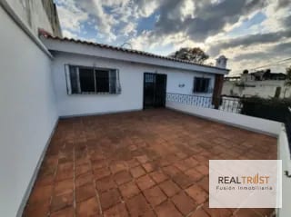 EN VENTA CASA FUERA DE GARITA ZONA 14 LA VILLA - 3 HABITACIONES — Casa en Venta en La Villa, Zona 14, Guatemala, Ciudad — miniatura 9 de 10