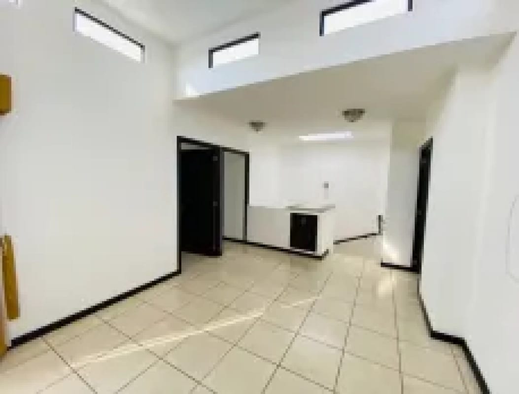 Casa de 4 dormitorios en Vistas de San Isidro, Zona 16 — Casa en Venta en Zona 16, Guatemala, Ciudad — foto 3 de 6