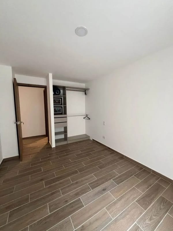 Apartamento en Alquiler | Parque 14 | Avenida Las Américas Zona 14 | Semi amueblado — Apartamento en Alquiler en Parque 14, Zona 14, Guatemala, Ciudad — foto 4 de 7