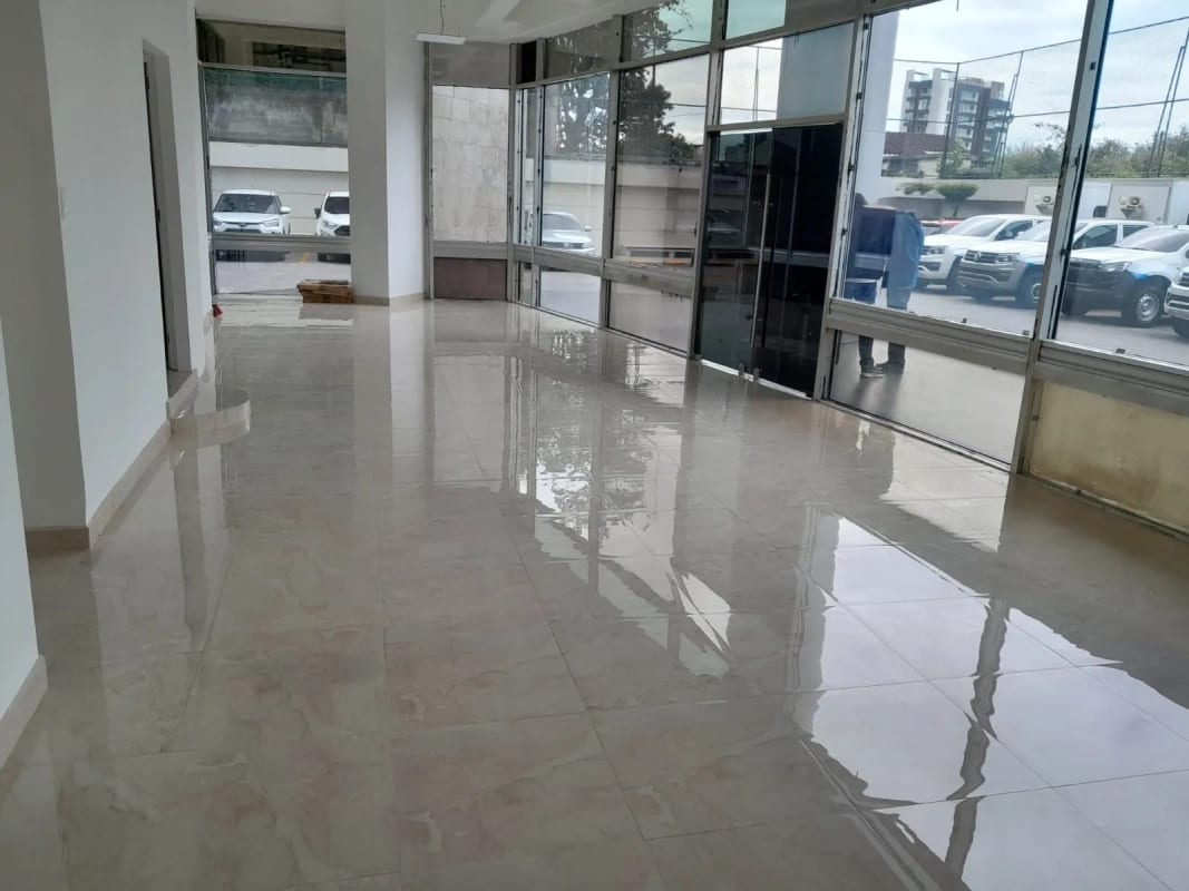 ALQUILO/VENDO LOCAL EN PRIMER NIVEL EN ZONA 15 VH2 EDIFICIO AVANTE PV — Local en Alquiler en Avante, Zona 15, Guatemala, Ciudad — foto 1 de 6