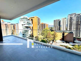 AQUILO VENDO APARTAMENTO EN ECHO ZONA 14 CON TERRAZA GRANDE CERCANO A AV LAS AMERICAS PV — Apartamento en Alquiler en Echo, Zona 14, Guatemala, Ciudad — miniatura 1 de 17
