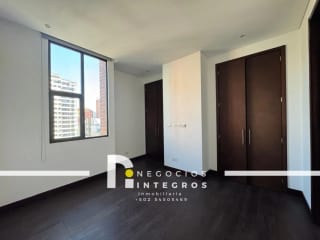 AQUILO VENDO APARTAMENTO EN ECHO ZONA 14 CON TERRAZA GRANDE CERCANO A AV LAS AMERICAS PV — Apartamento en Alquiler en Echo, Zona 14, Guatemala, Ciudad — miniatura 4 de 17