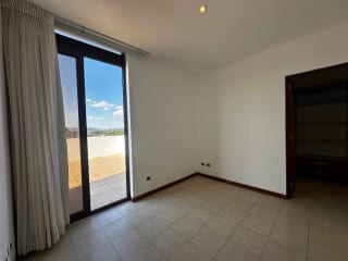 Apartamento en venta, El Robledal, Z.15 — Apartamento en Venta en El Robledal, Zona 15, Guatemala, Ciudad — miniatura 8 de 10