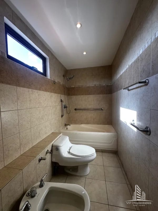 Apartamento en venta, El Robledal, Z.15 — Apartamento en Venta en El Robledal, Zona 15, Guatemala, Ciudad — foto 7 de 10