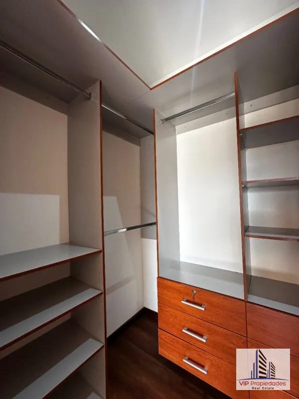 Zona 15, amplio apartamento en venta — Apartamento en Venta en El Robledal, Zona 15, Guatemala, Ciudad — foto 6 de 10