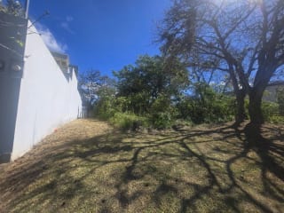 Terreno plano en zona 16 dentro de la garita — Terreno en Venta en Zona 16, Guatemala, Ciudad — miniatura 2 de 3