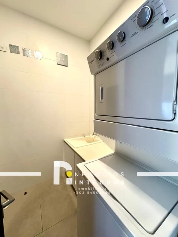 ALQUILO EXCLUSIVO APARTAMENTO EN ECHO ZONA 14 CON TERRAZA — Apartamento en Alquiler en Echo, Zona 14, Guatemala, Ciudad — foto 15 de 17