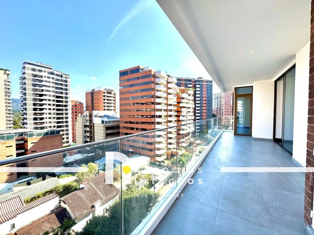 ALQUILO EXCLUSIVO APARTAMENTO EN ECHO ZONA 14 CON TERRAZA — Apartamento en Alquiler en Echo, Zona 14, Guatemala, Ciudad — foto 6 de 17
