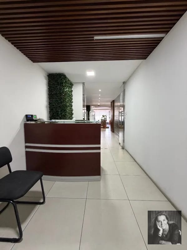 GEMINIS 10 - OFICINA EN RENTA – ZONA 10 (FRENTE A AVIA) — Oficina en Alquiler en Géminis 10, Zona 10, Guatemala, Ciudad — foto 1 de 16