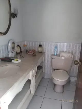 Casa de un nivel en renta ubicada en zona 1 — Casa en Alquiler en Zona 1, Guatemala, Ciudad — miniatura 2 de 7