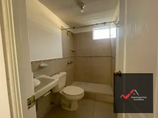 CASA EN VENTA SAN CRISTOBAL, ZONA 8 DE MIXCO — Casa en Venta en Zona 8 Mixco, Guatemala, Ciudad — miniatura 8 de 17