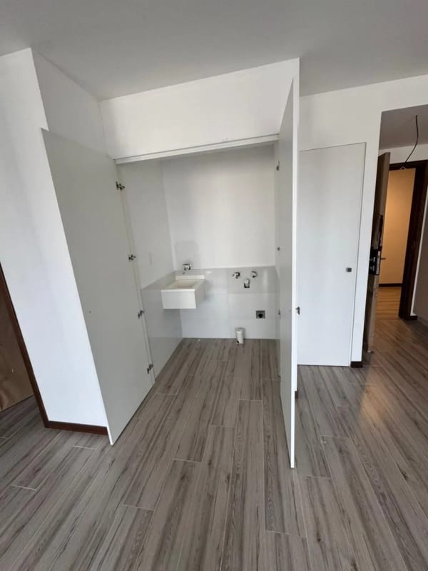 SE VENDE APARTAMENTO EN EDIFICIO NEO 2 EN ZONA 10 — Apartamento en Venta en Neo Apartamentos, Zona 10, Guatemala, Ciudad — foto 8 de 11