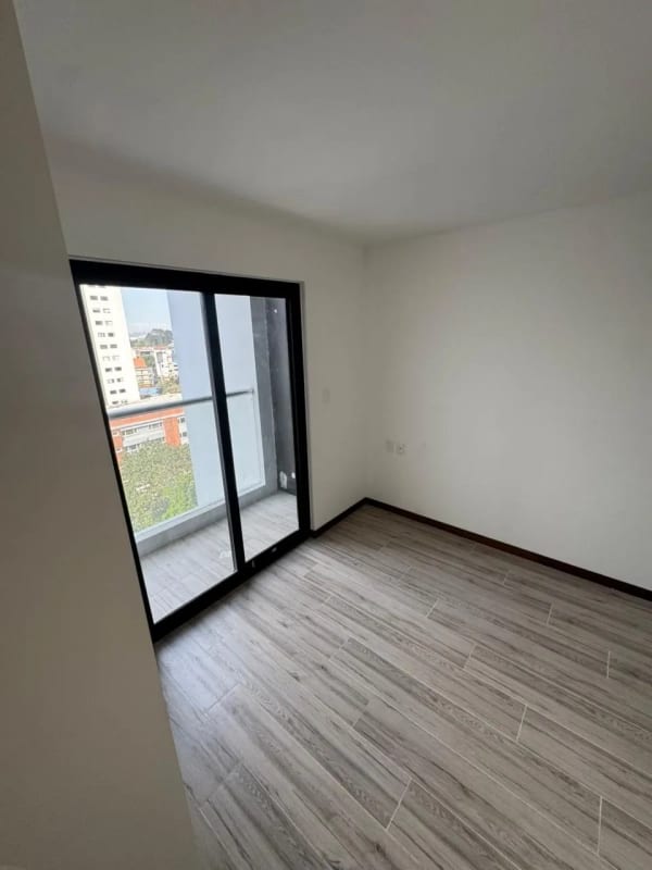 SE VENDE APARTAMENTO EN EDIFICIO NEO 2 EN ZONA 10 — Apartamento en Venta en Neo Apartamentos, Zona 10, Guatemala, Ciudad — foto 2 de 11