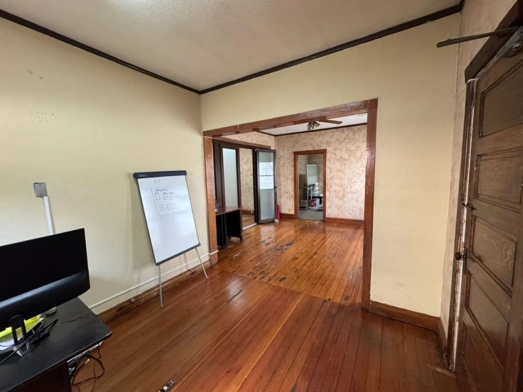 Renta Casa para oficinas zona 13 con suelo comercial — Oficina en Alquiler en Zona 13, Guatemala, Ciudad — foto 12 de 14