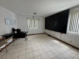 Renta Casa para oficinas zona 13 con suelo comercial — Oficina en Alquiler en Zona 13, Guatemala, Ciudad — miniatura 10 de 14